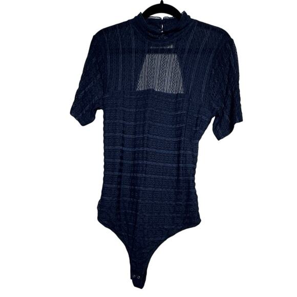 Abercrombie & Fitch low back high neck short sleeve lace body suite size xl - Picture 3 of 5